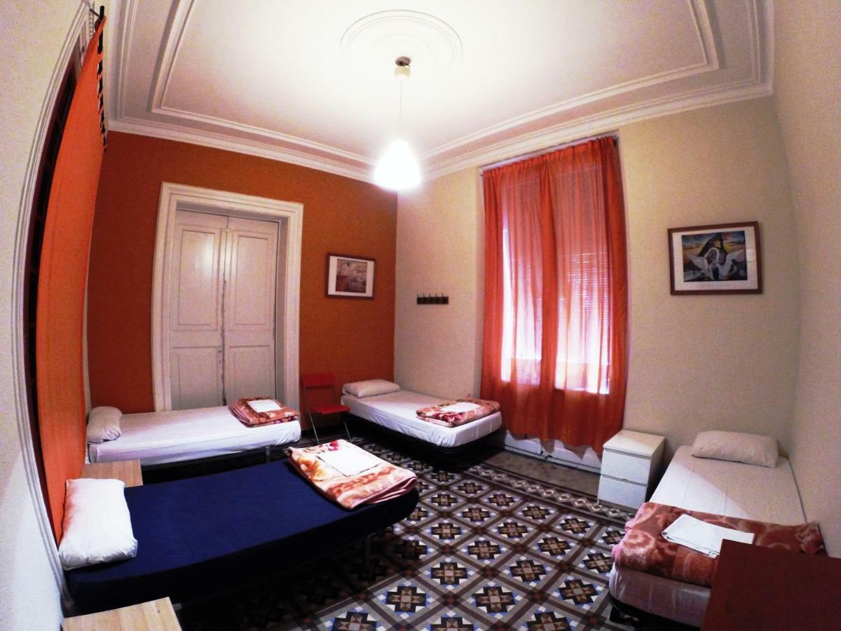Sleeping Inn Барселона Екстер'єр фото